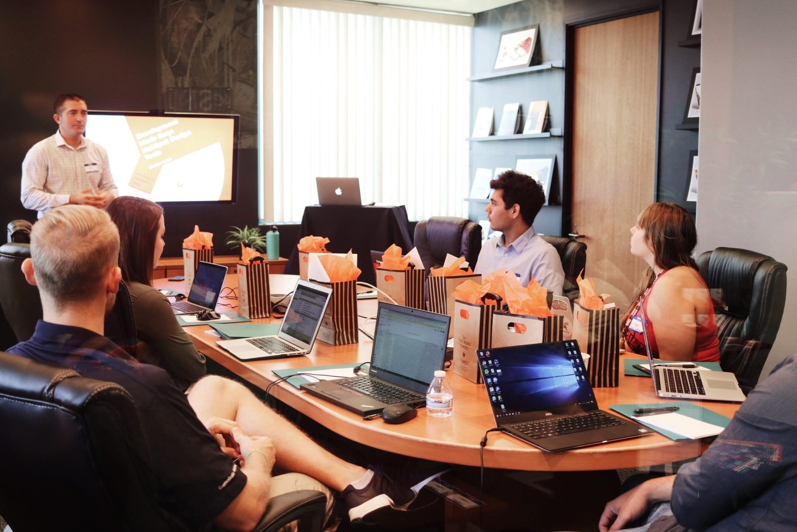 Mengoptimalkan Social Media Ads dan Google Ads untuk Strategi Digital Marketing yang Sukses